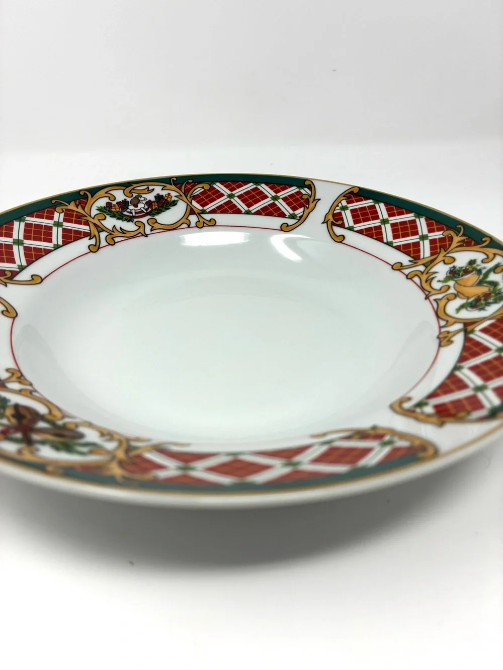 Gibson Designs Windsor Rim Soup Bowls Set Of 4 Holiday Bowls 90’s Art Nouveau